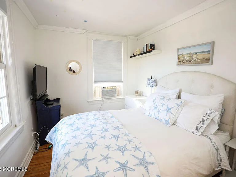 17 Beach Rd — Photo 34