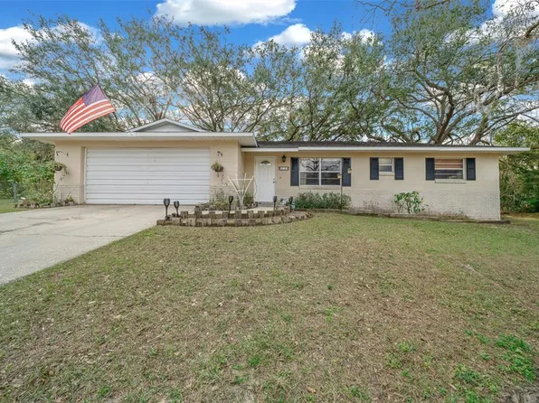 212 Glenn St, Leesburg, FL 34748