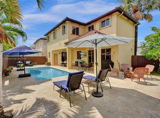 16602 SW 61st Ln, Miami, FL 33193