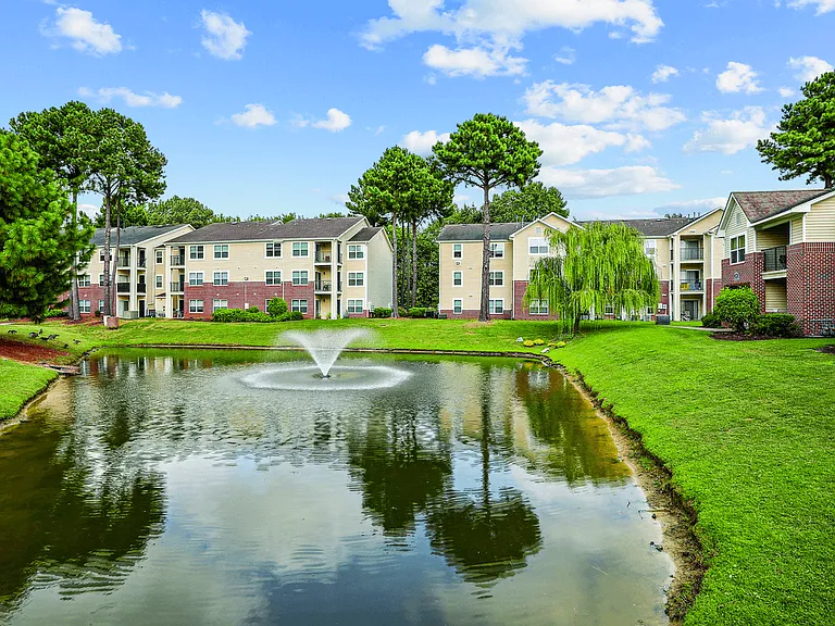 Arboretum Place Apartments — Photo 25