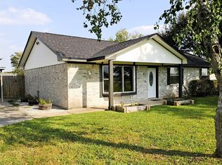 13103 County Road 65, Rosharon, TX 77583