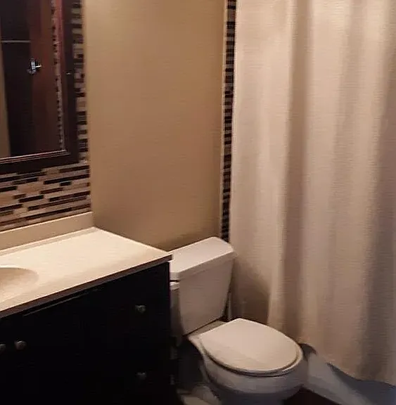 825 Allen Ave #3 — Photo 9
