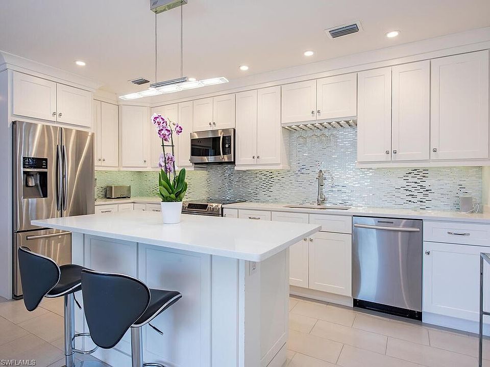1st image of 505 Broad AVE S #505