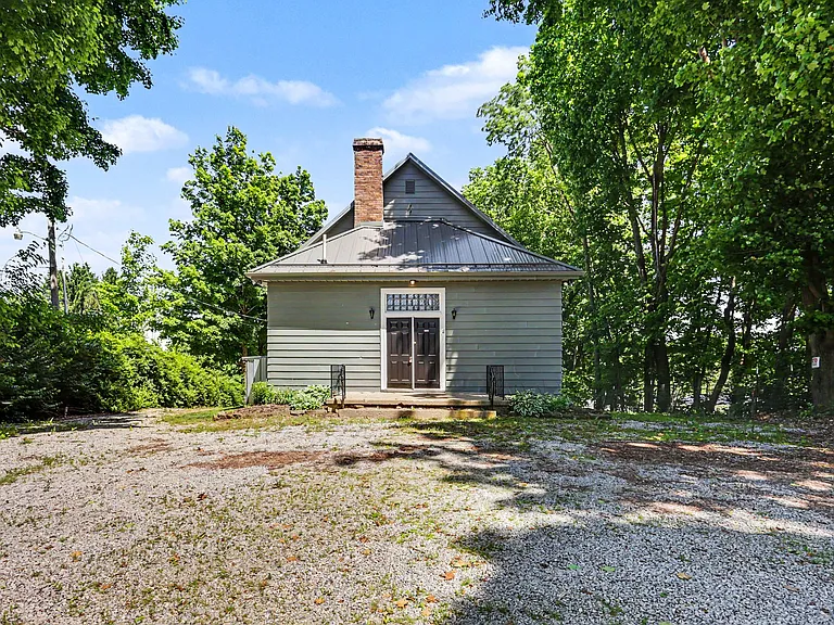 9030 Columbus Rd — Photo 24