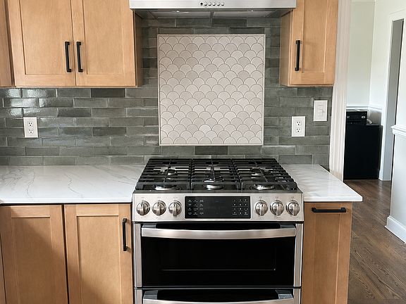 4th image of 104 Chaucer Rd
