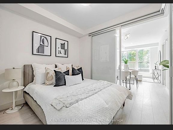 3rd image of 90 Glen Everest Rd #318
