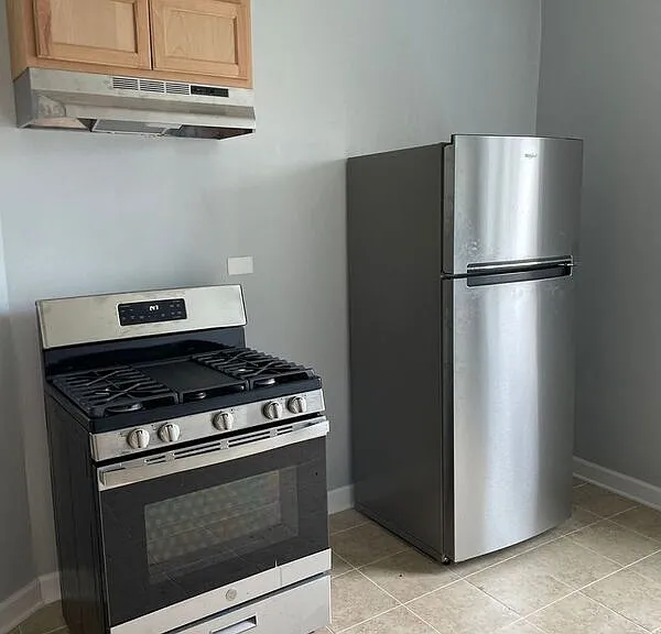 728 N Pine Ave #2 — Photo 8
