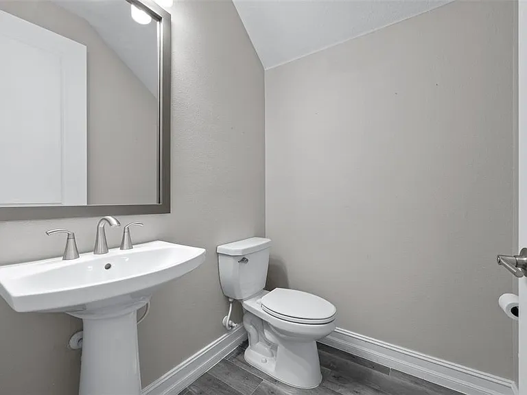 4549 Ancona Way — Photo 7