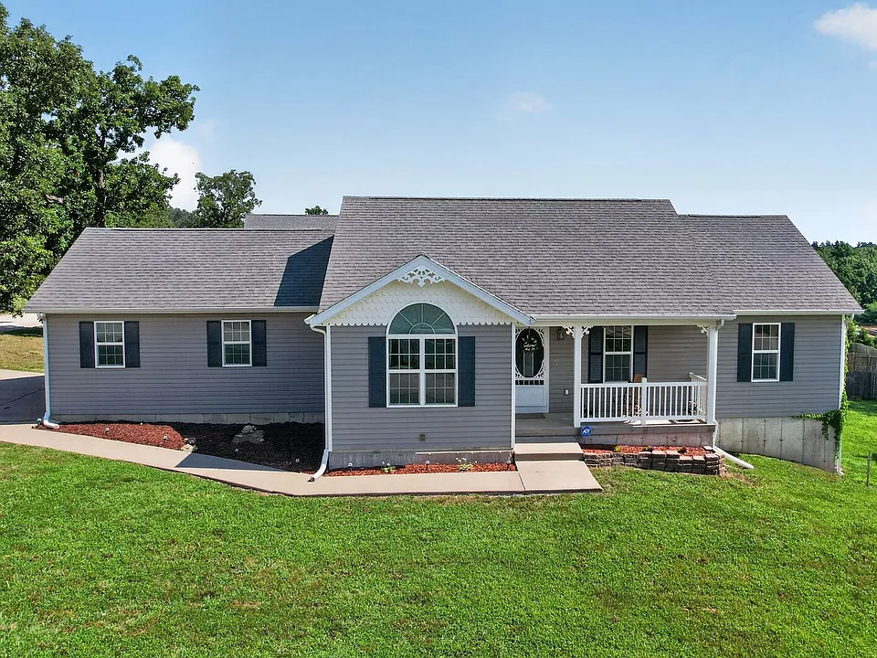23600 Roulette Rd