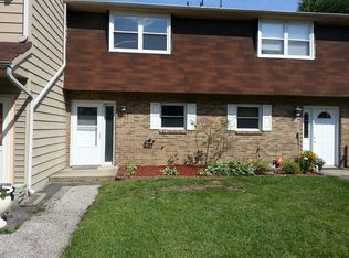 25 La Cascata, Clementon, NJ 08021