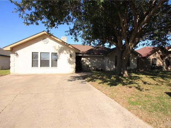 1809 E 24th St, Mission, TX 78574