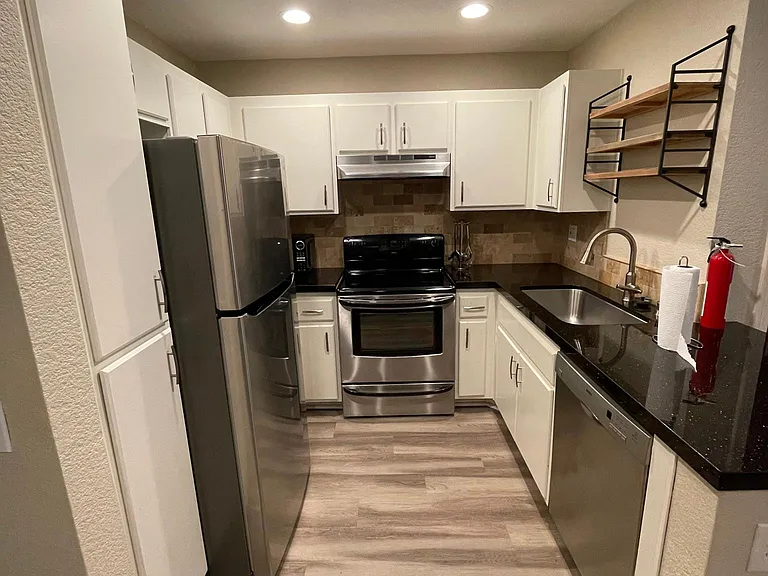 2505 San Gabriel Way #203 — Photo 3