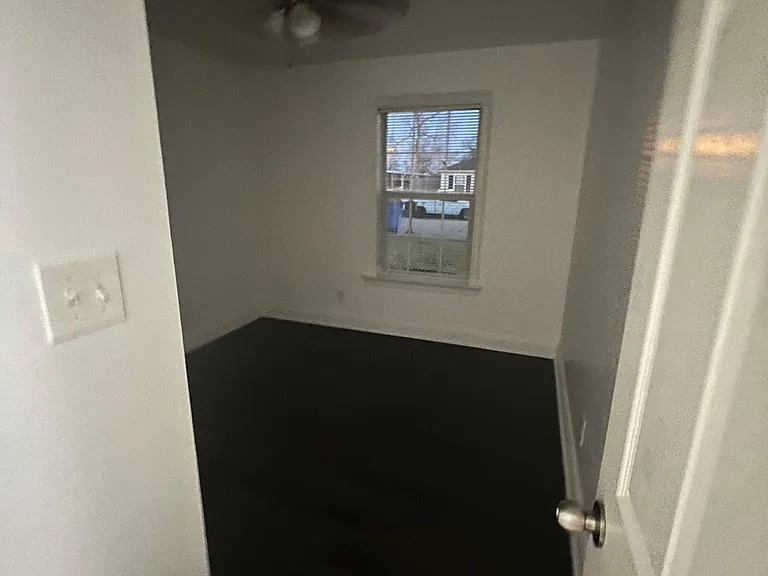 110 Allie Ln — Photo 10