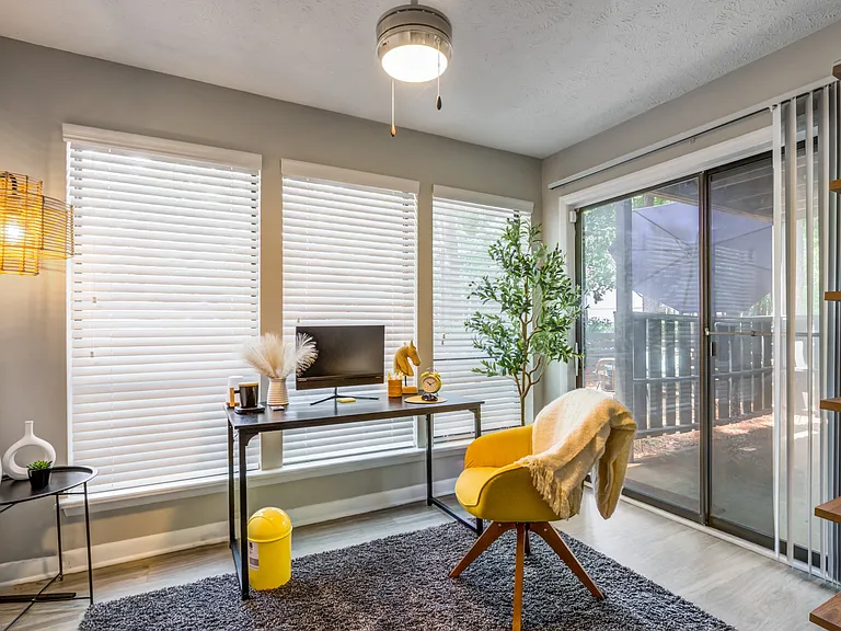 Remington Place — Photo 8