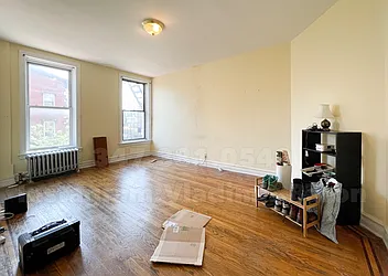 Rented by JB Mac Real Estate Inc.