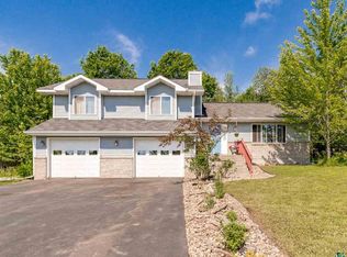 213 Chambersburg Dr, Duluth, MN 55811