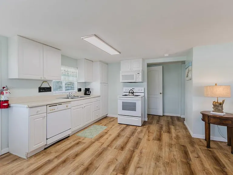 950 San Carlos Dr — Photo 14