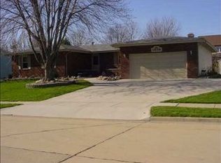 1608 Barton Dr, Normal, IL 61761