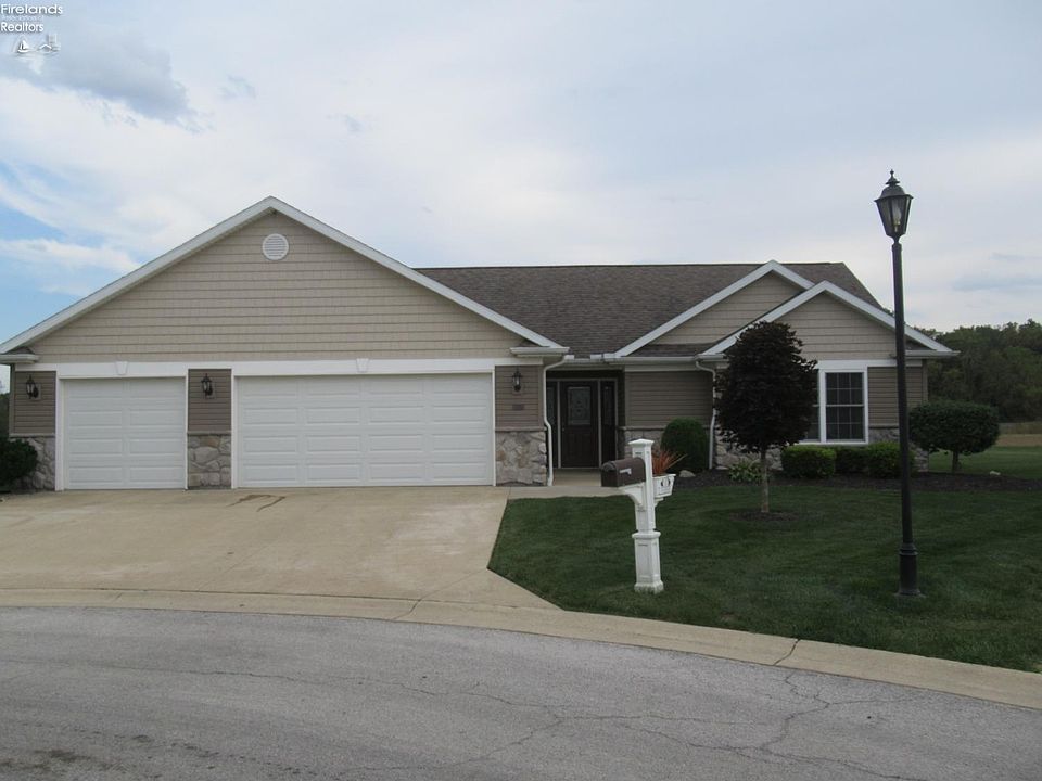 1st image of 120 Kaylee Dr