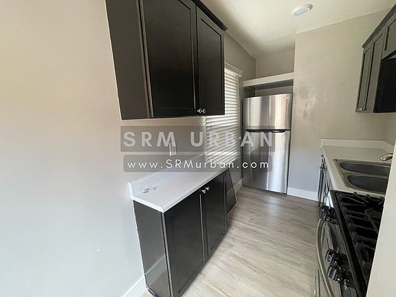 4th image of 4058 Arizona St