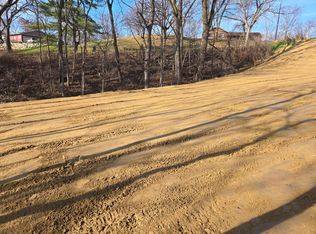 36 Madison Heights Dr, Onalaska, WI 54650