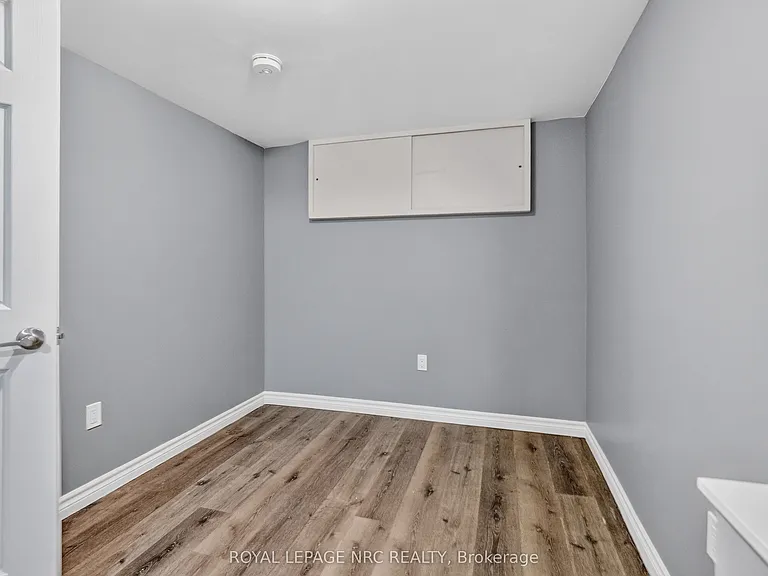 34 Preston Pl #LOWER — Photo 16