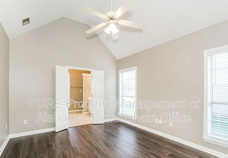 108 Flagstone Ln — Photo 9