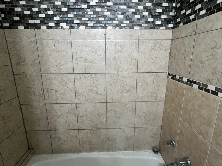 973 Payne Ave — Photo 6