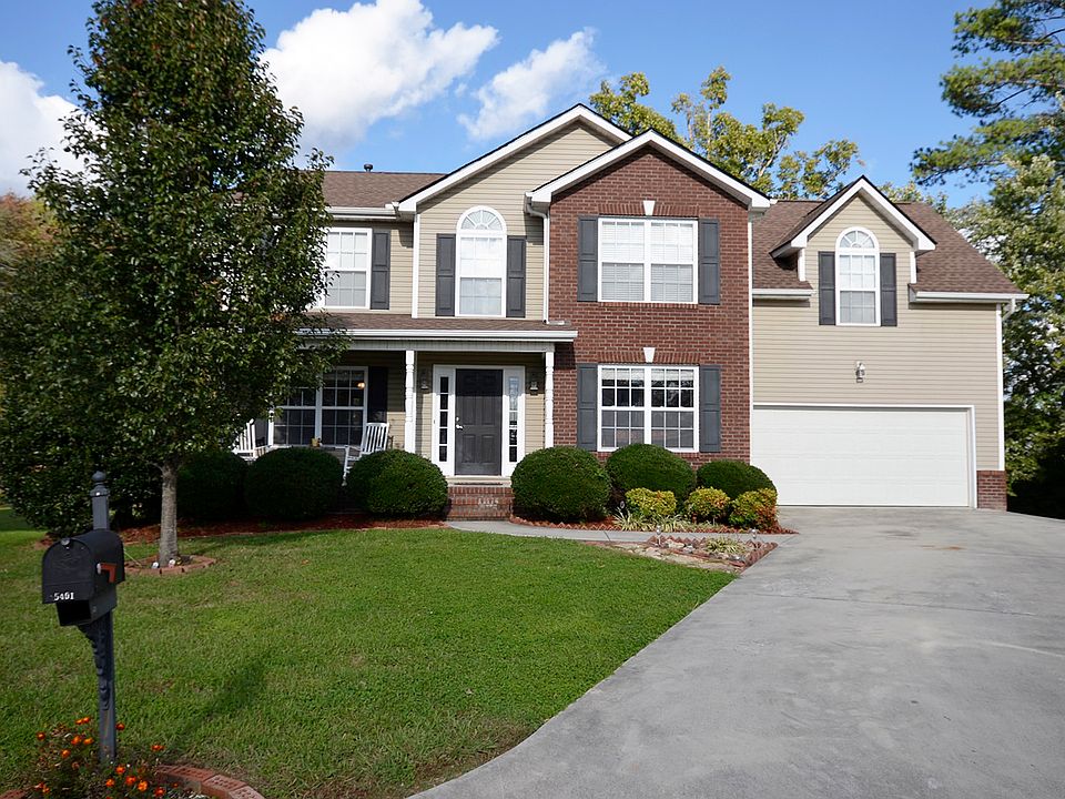 1st image of 5401 Crooked Oak Ln
