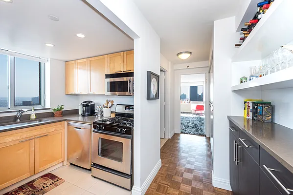 Rented by AIB Management Corp | media 12