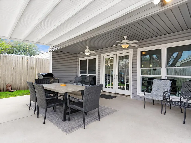 2235 Round Lake Dr — Photo 29