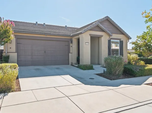 681 Segovia Dr, Hollister, CA 95023