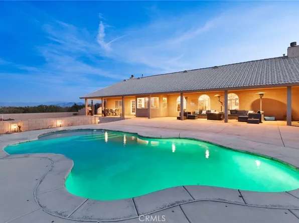 12290 Larch St, Oak Hills, CA 92344