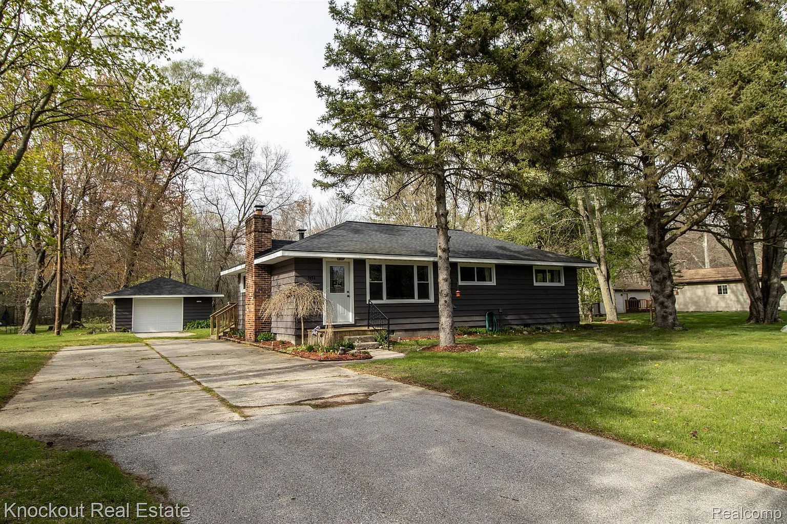 5453 Townline Rd photo 1