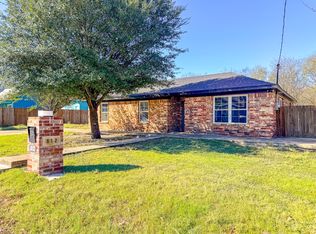 812 W 11th Ave, Corsicana, TX