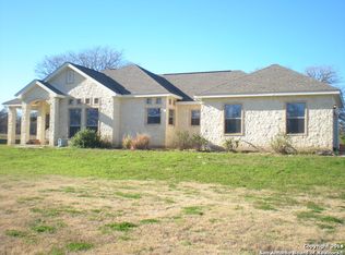 100 Pullman Rd, La Vernia, TX 78121