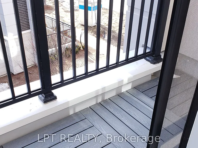 1180 Cawthra Rd #110 — Photo 29