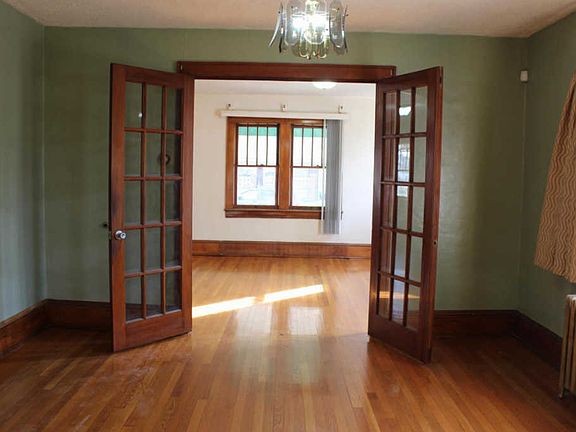4th image of 2627 Florida Ave NW