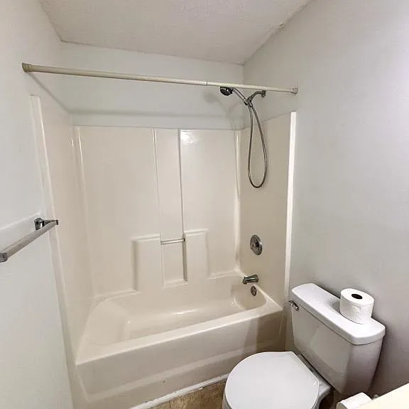 199 Bellegrove Dr — Photo 22