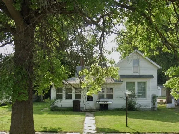 212 S King St, Plainview, NE 68769