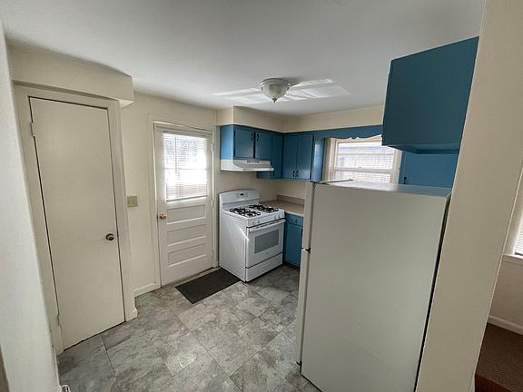 2nd image of 871 Nicholas Ave