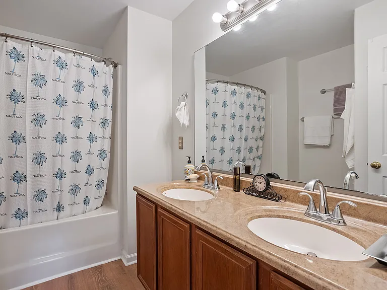 4118 Springfield Creek Dr — Photo 14