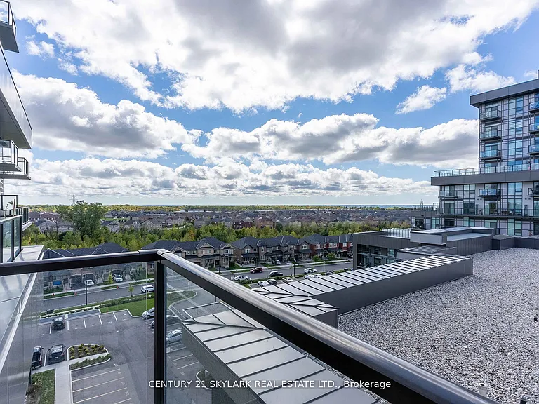 460 Dundas St E #701 — Photo 26