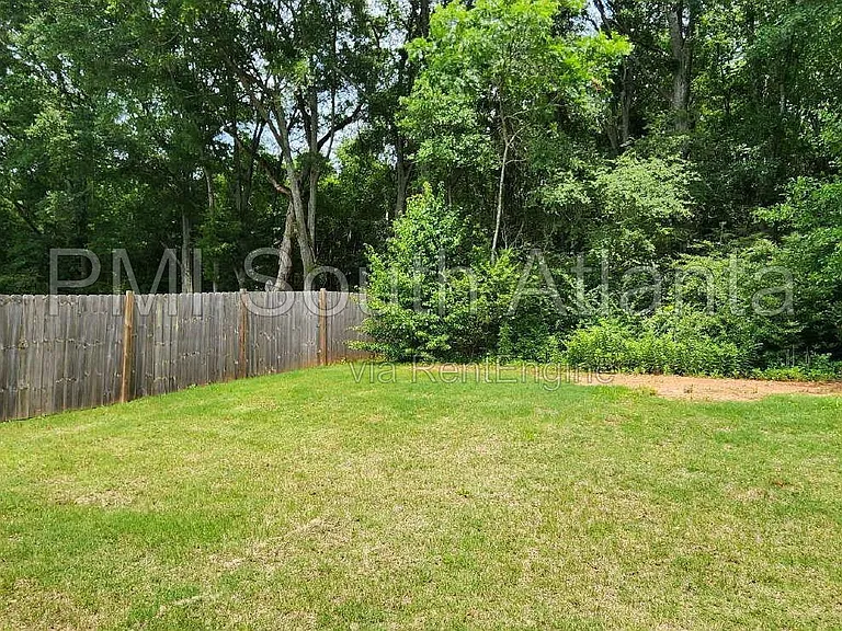 116 Dogwood Ln — Photo 13