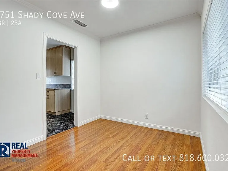 7751 Shady Cove Ave — Photo 9