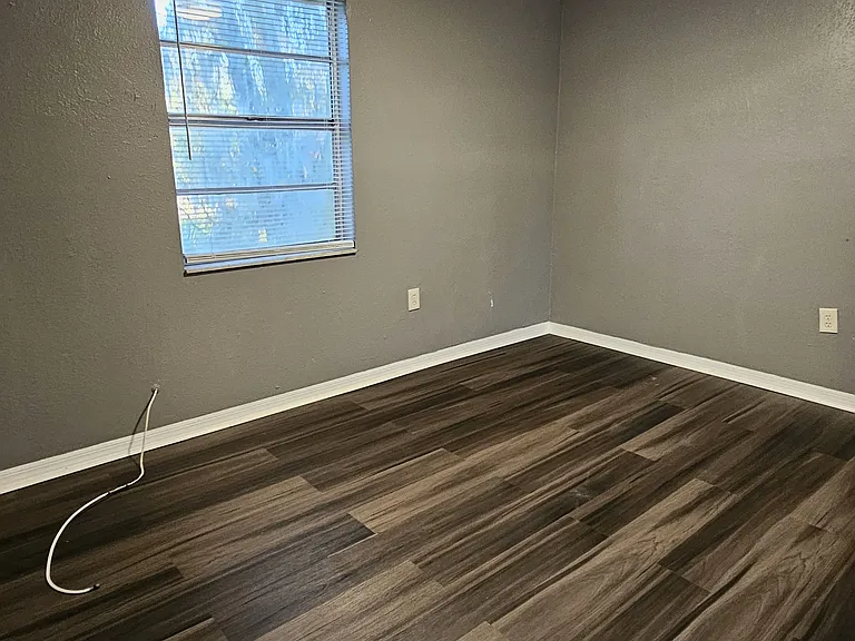 101 Forest St #4 — Photo 13
