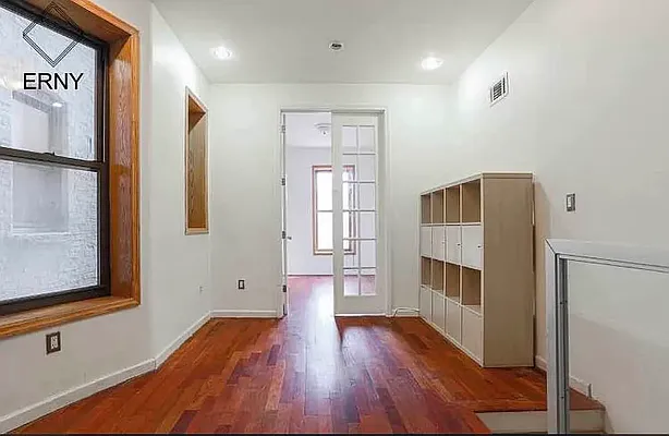 Rented by ERNY LLC | media 23