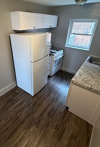 102 W Hudson St #2C Photo 1