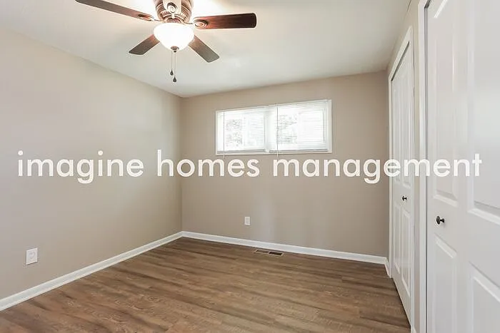 9035 Cambridge Dr — Photo 7