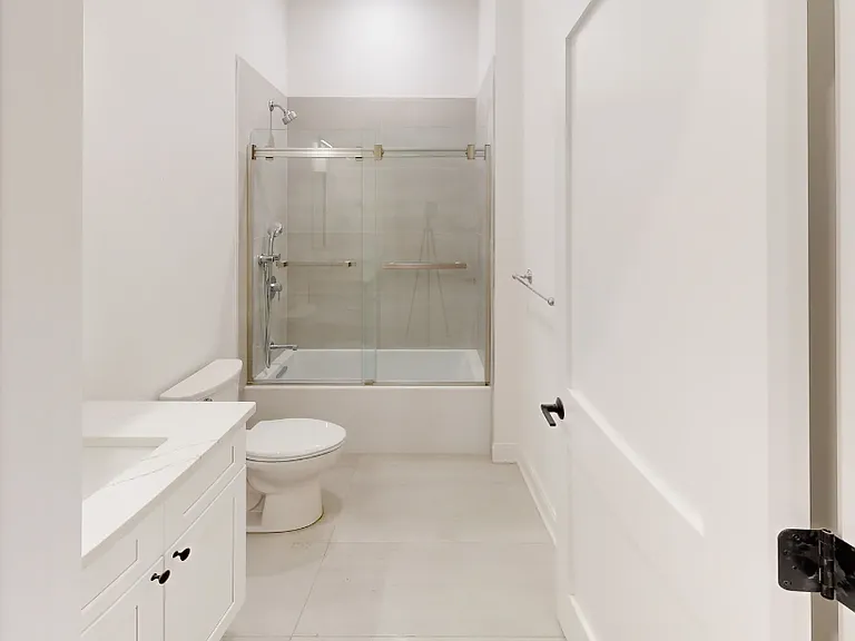 230 Tremont St #2L — Photo 11